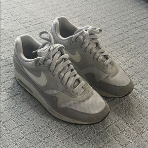 Nike air max 1 - Light Gray Sneakers